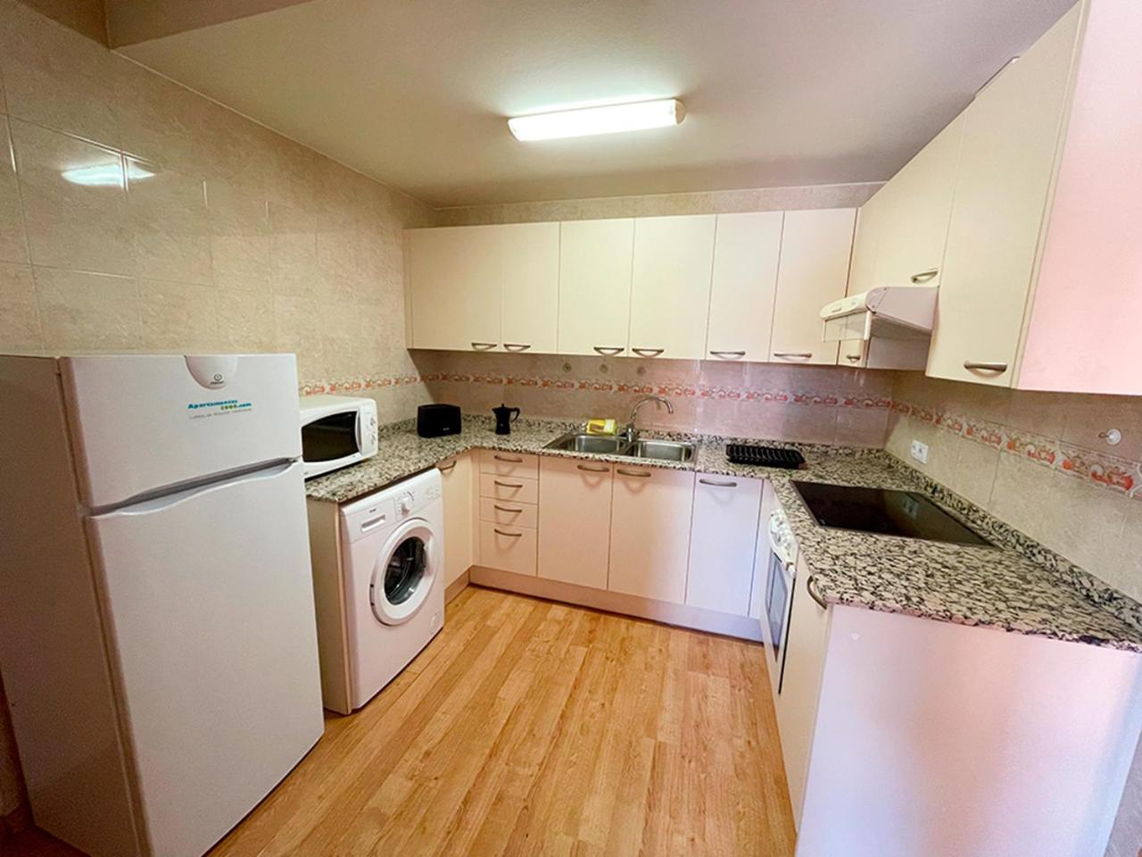 Apartamentos Pantebre 3000 Pas De La Casa Exterior foto